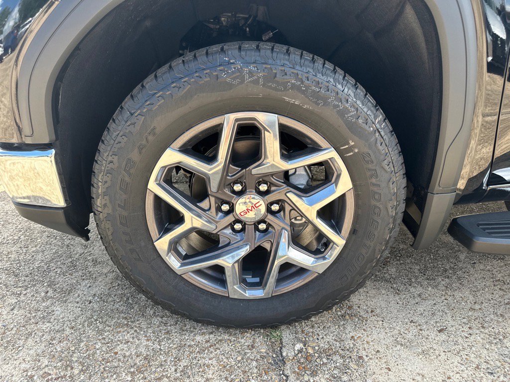 New 2025 GMC Sierra 1500 SLT w/ SLT Premium Plus Package image 23