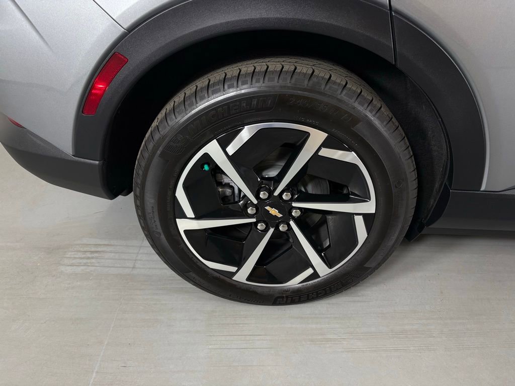 Used 2026 Chevrolet Equinox EV LT image 13