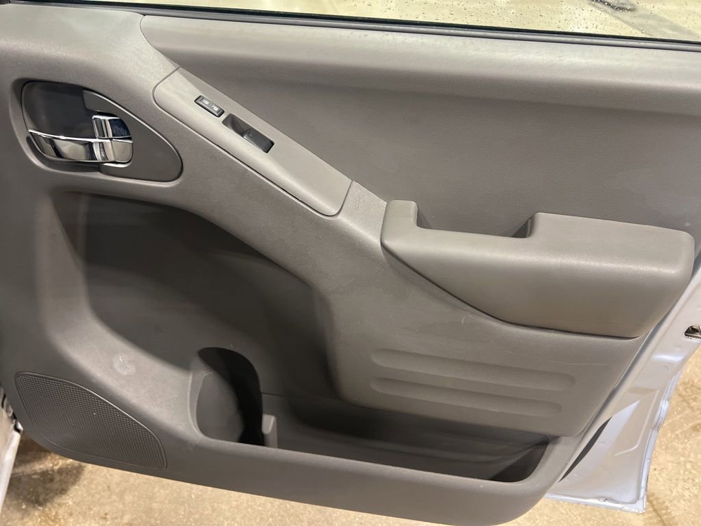 Certified 2018 Nissan Frontier SV image 20