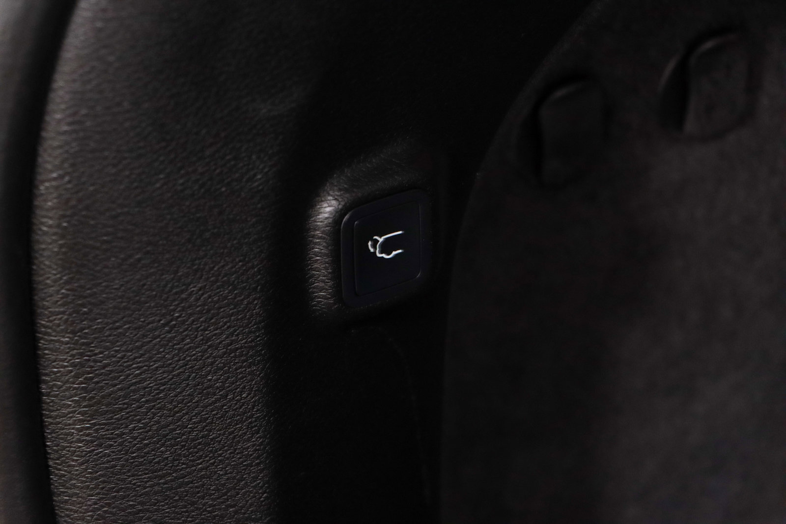 Used 2022 Jeep Cherokee Limited w/ Sun & Sound Group image 31