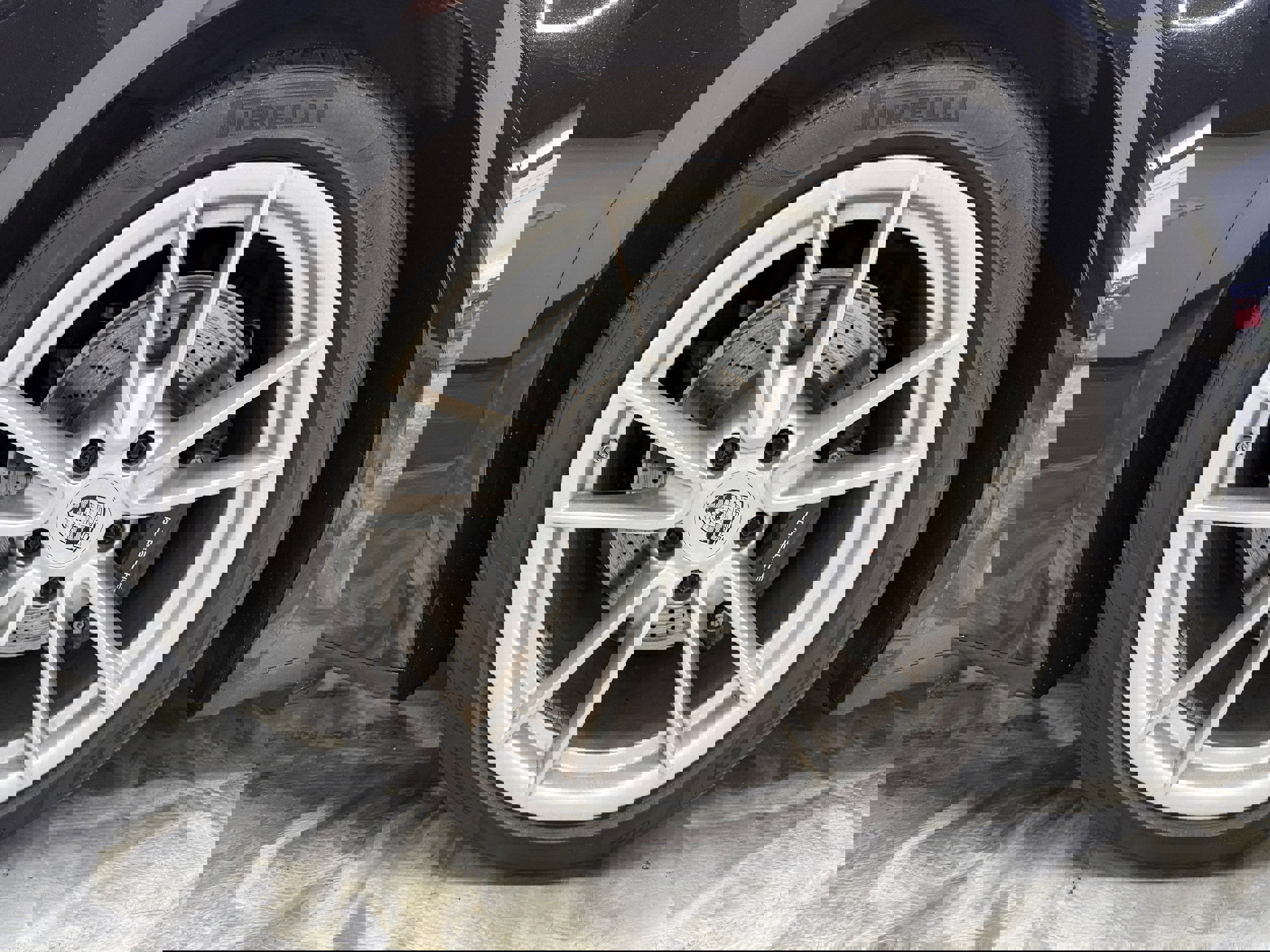 Used 2025 Porsche 911 Carrera RWD image 34