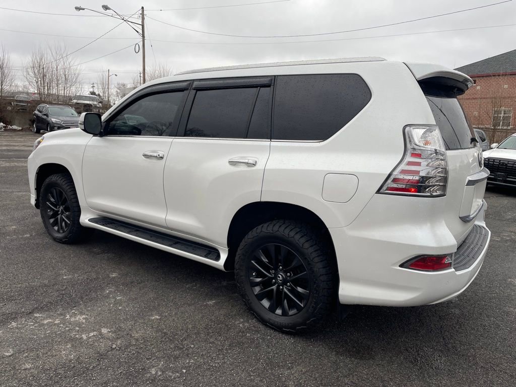 Used 2023 Lexus GX 460 Premium w/ Premium Plus Package image 4