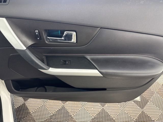 Used 2012 Ford Edge Limited FWD image 23