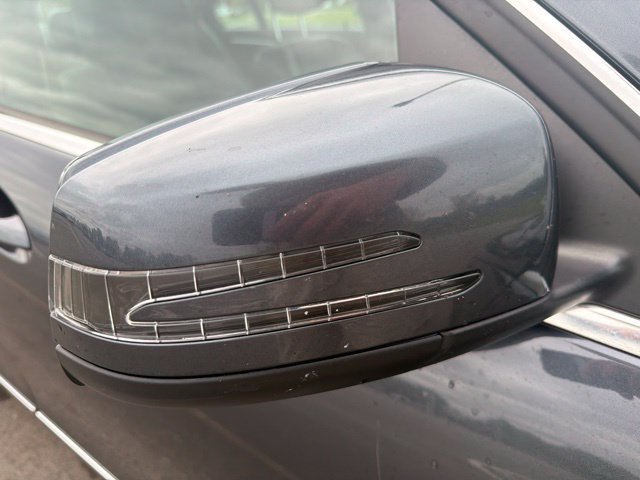 Used 2013 Mercedes-Benz C 300 4MATIC Sedan image 5