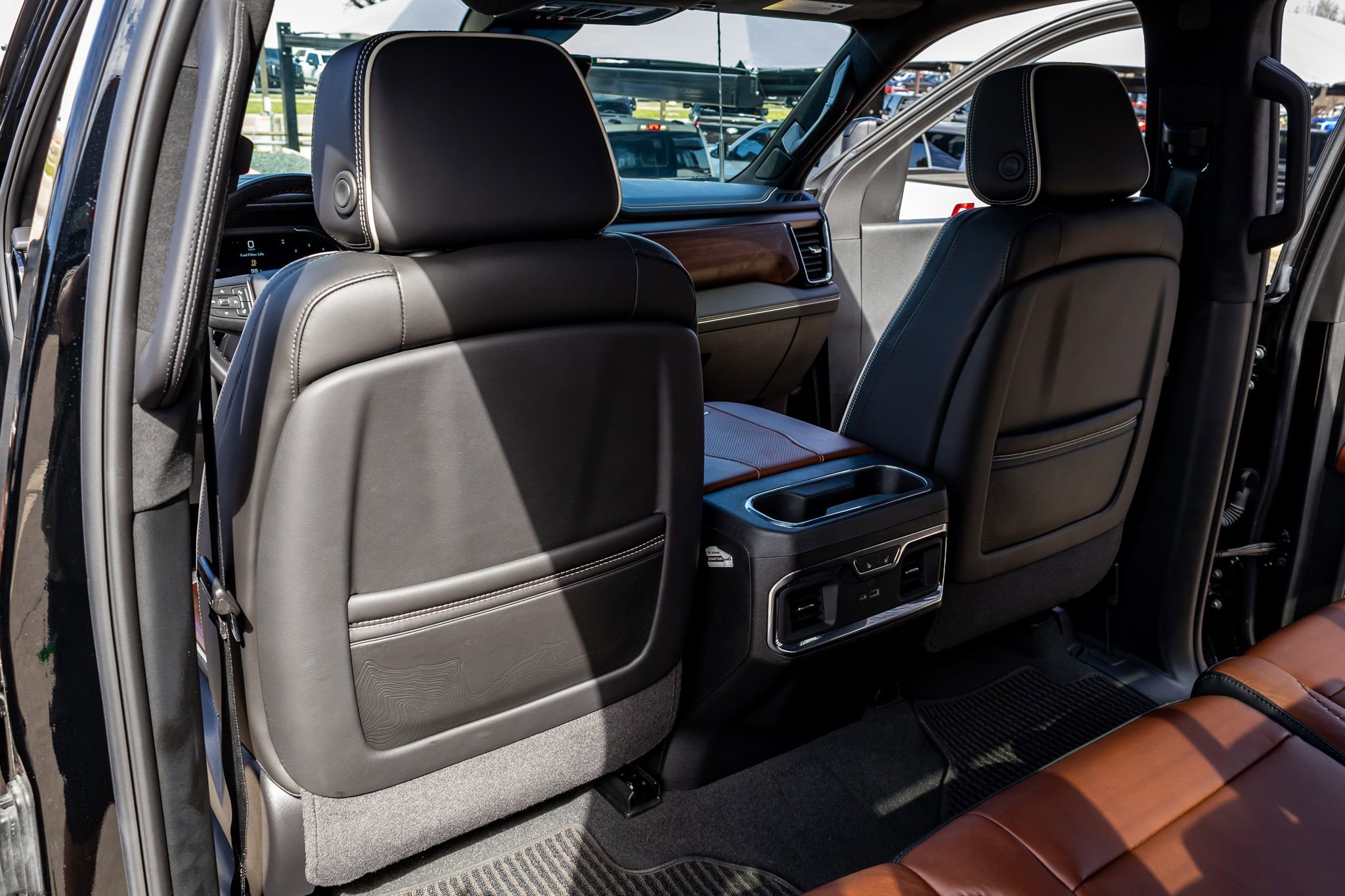 Used 2024 GMC Sierra 2500 Denali Ultimate w/ Max Trailering Package image 34