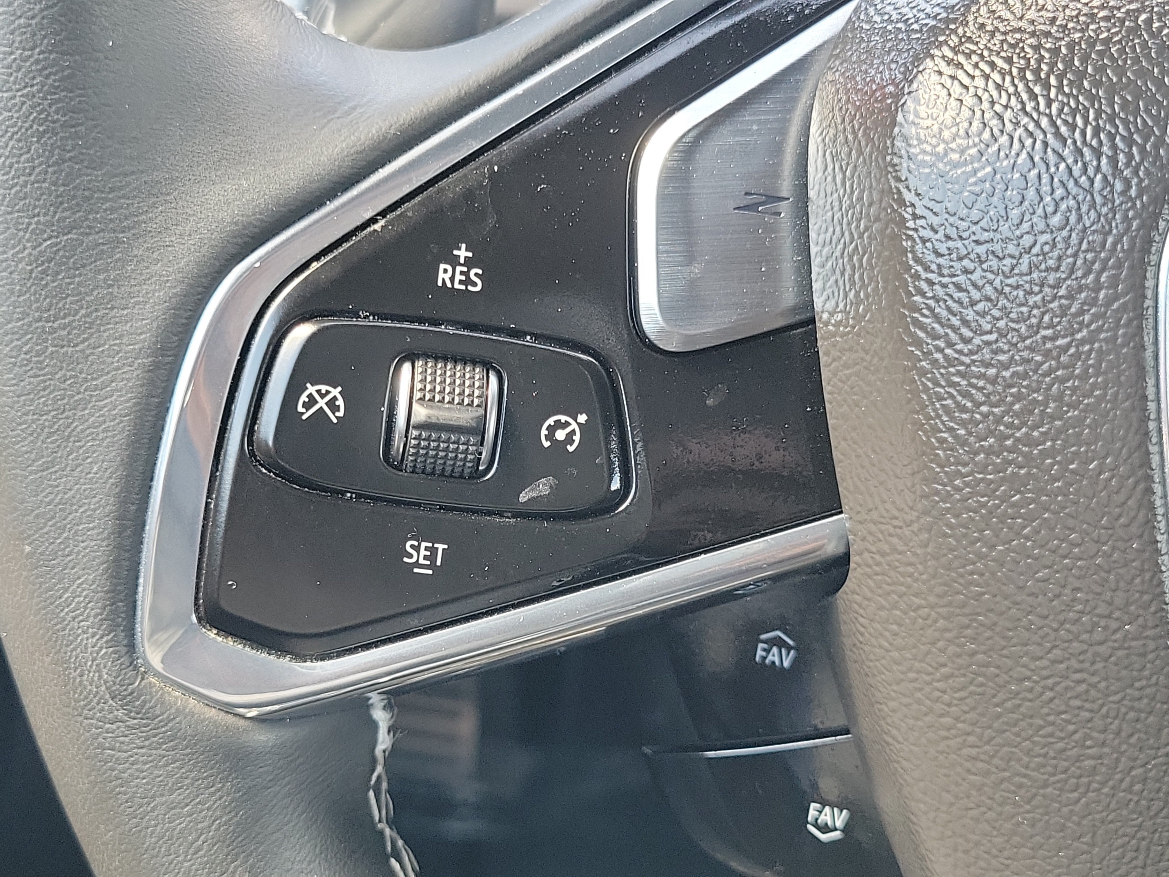 Used 2021 Chevrolet Corvette Stingray Coupe w/ 1LT RWD image 23