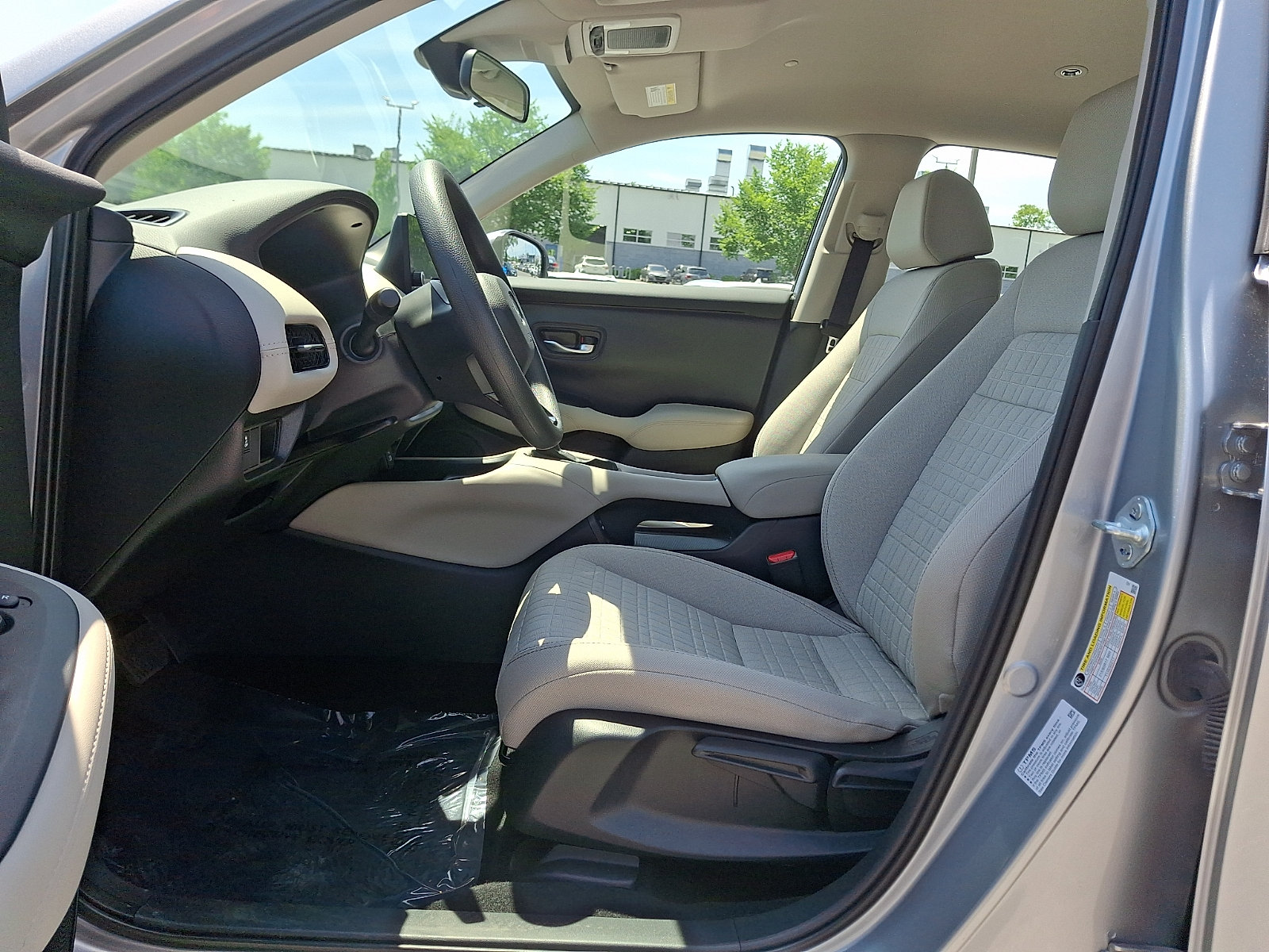 Used 2025 Honda HR-V LX image 13