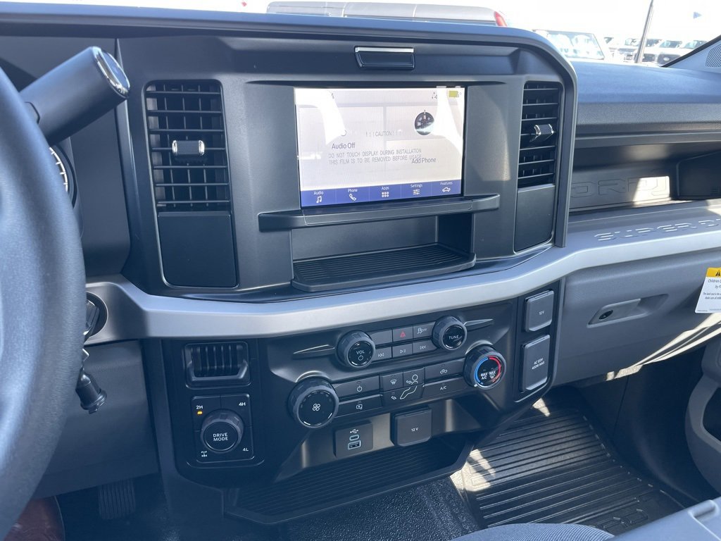 New 2026 Ford F250 XL w/ XL Chrome Package image 11
