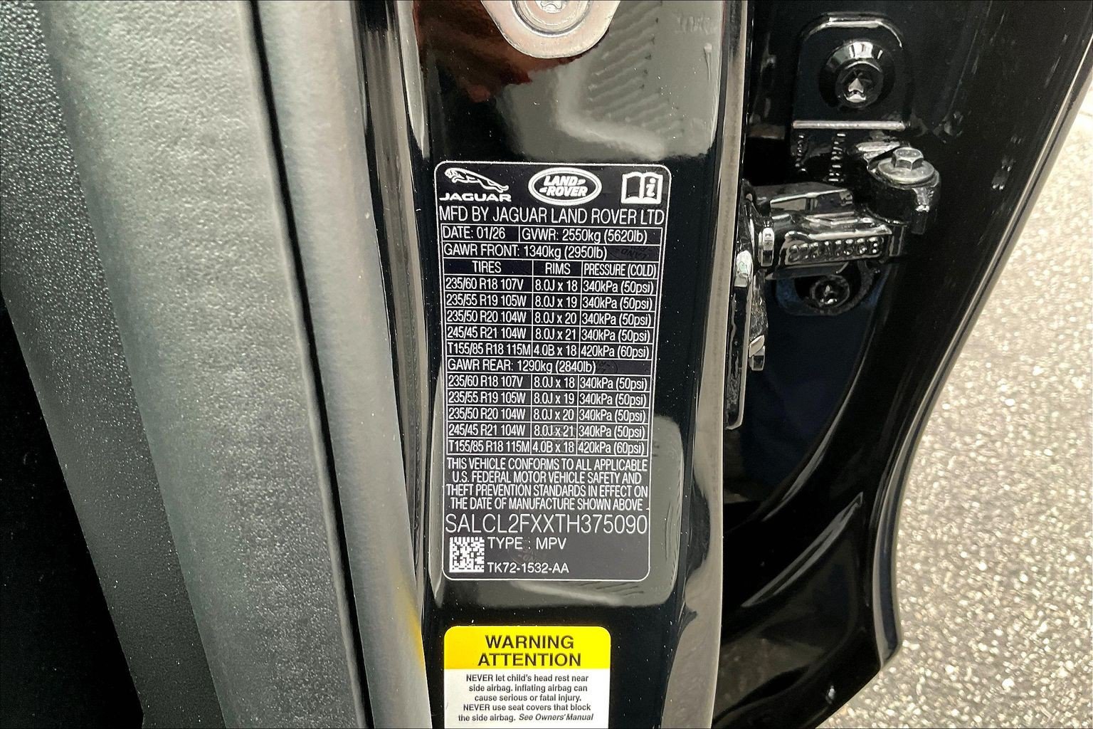 New 2026 Land Rover Discovery Sport Landmark AWD/4WD image 13