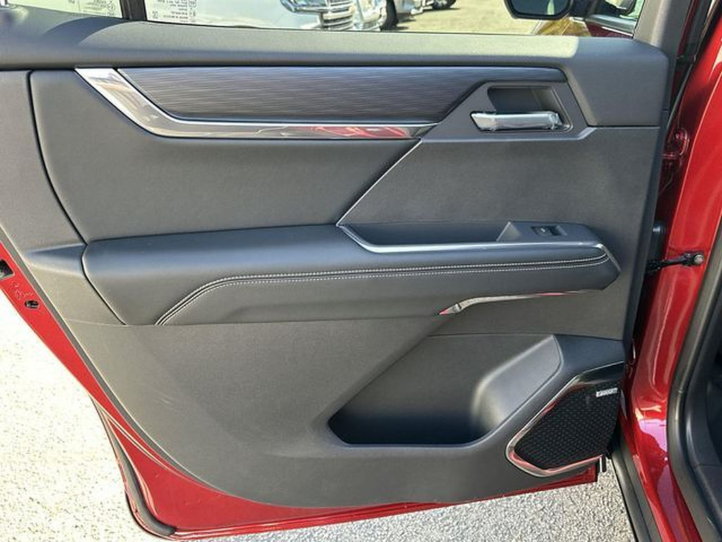 New 2025 GMC Acadia Elevation FWD image 24