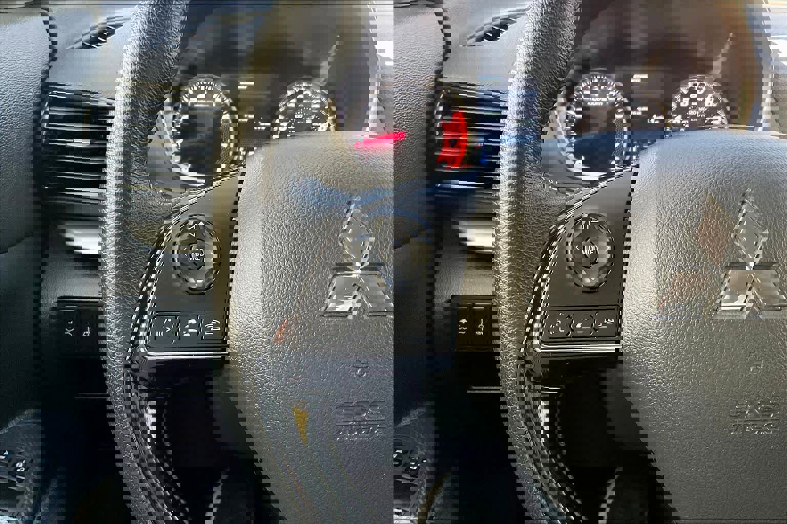 Used 2024 Mitsubishi Eclipse Cross SE image 22