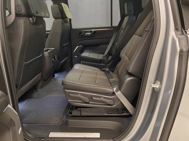 New 2026 Chevrolet Suburban High Country AWD/4WD image 23