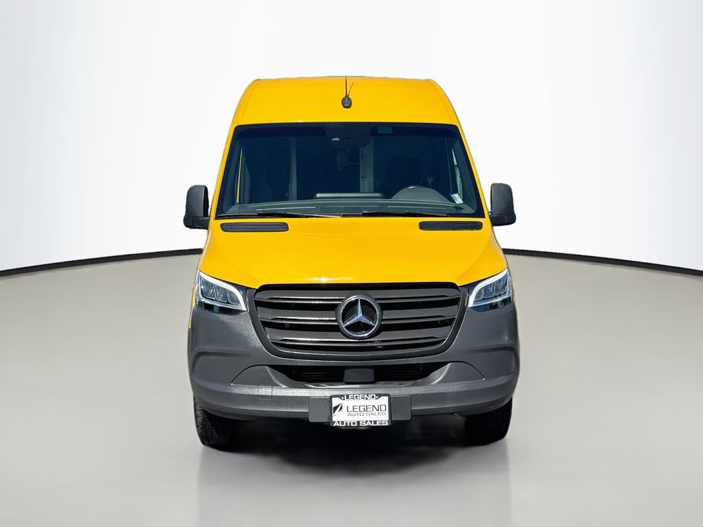 Used 2021 Mercedes-Benz Sprinter 2500 image 2