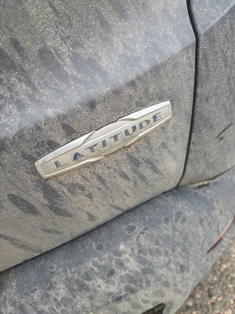 Used 2019 Jeep Renegade Latitude w/ Cold Weather Group AWD/4WD image 14
