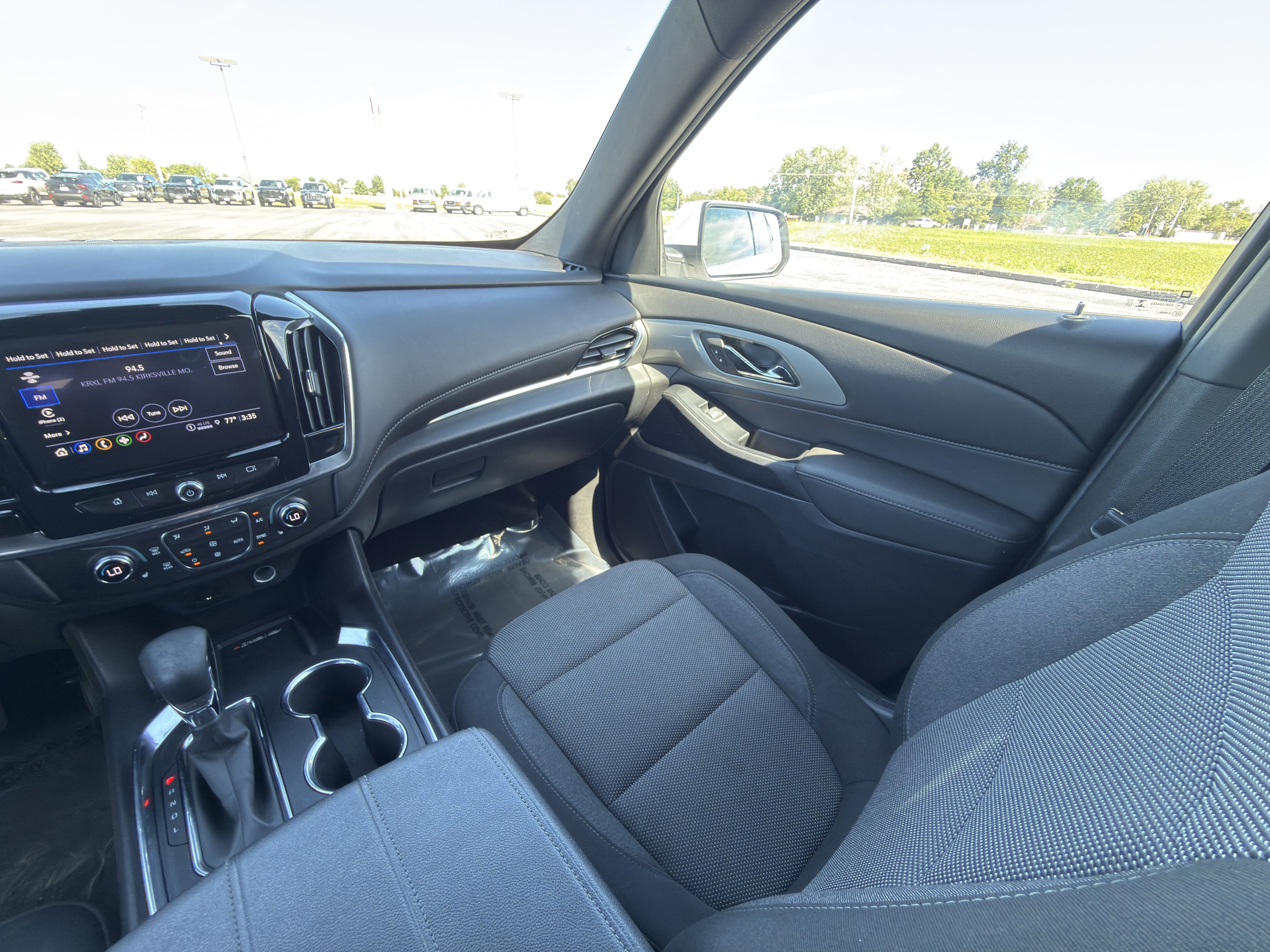 Certified 2023 Chevrolet Traverse LT w/ Rear Camera Mirror Package AWD/4WD image 35
