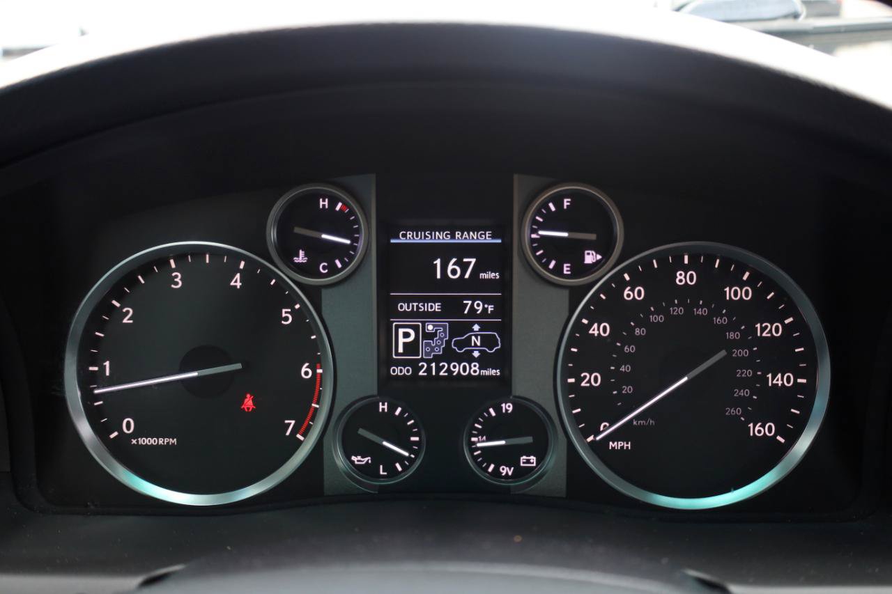 Used 2013 Lexus LX 570 4WD image 9