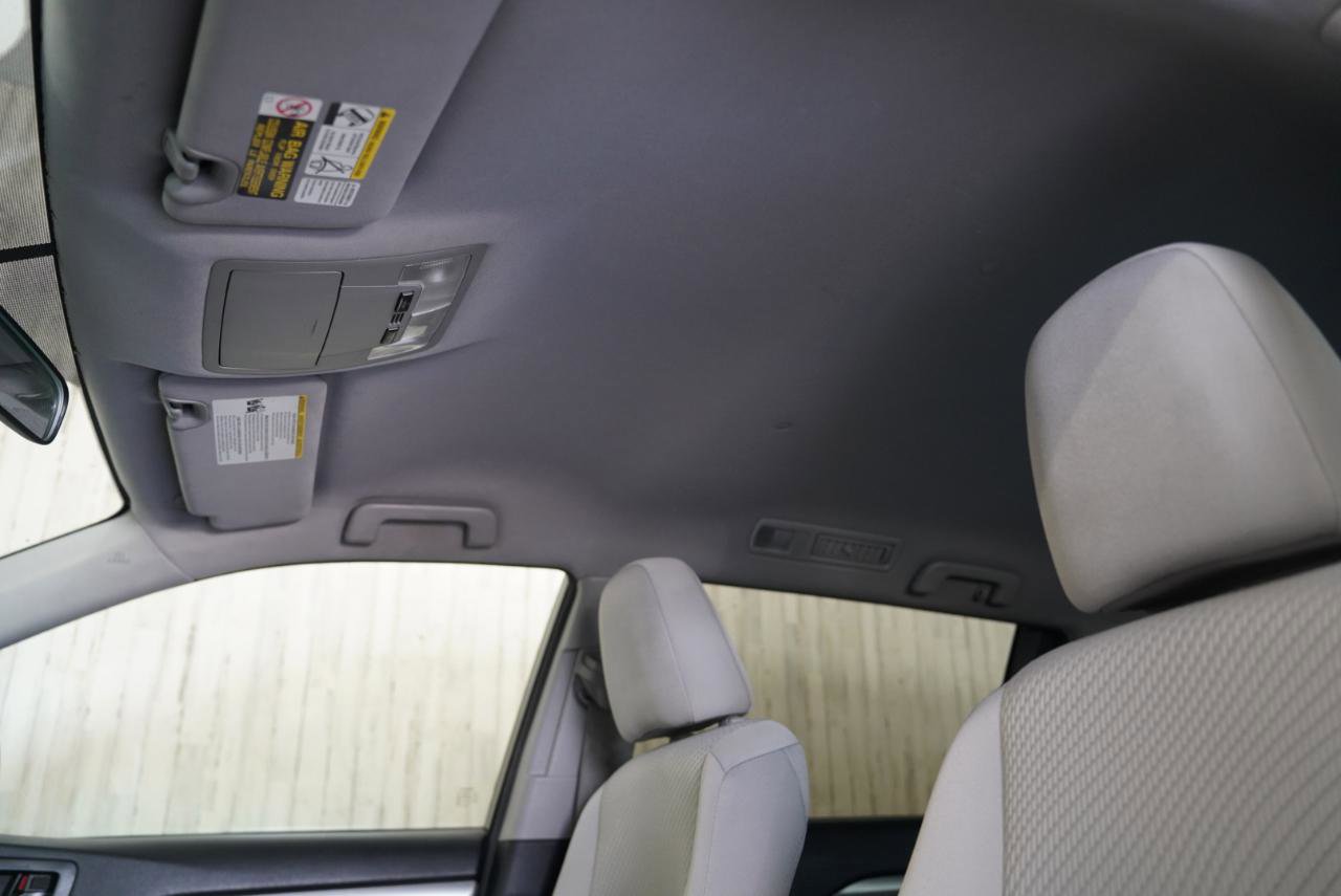 Used 2014 Toyota Highlander LE AWD/4WD image 34