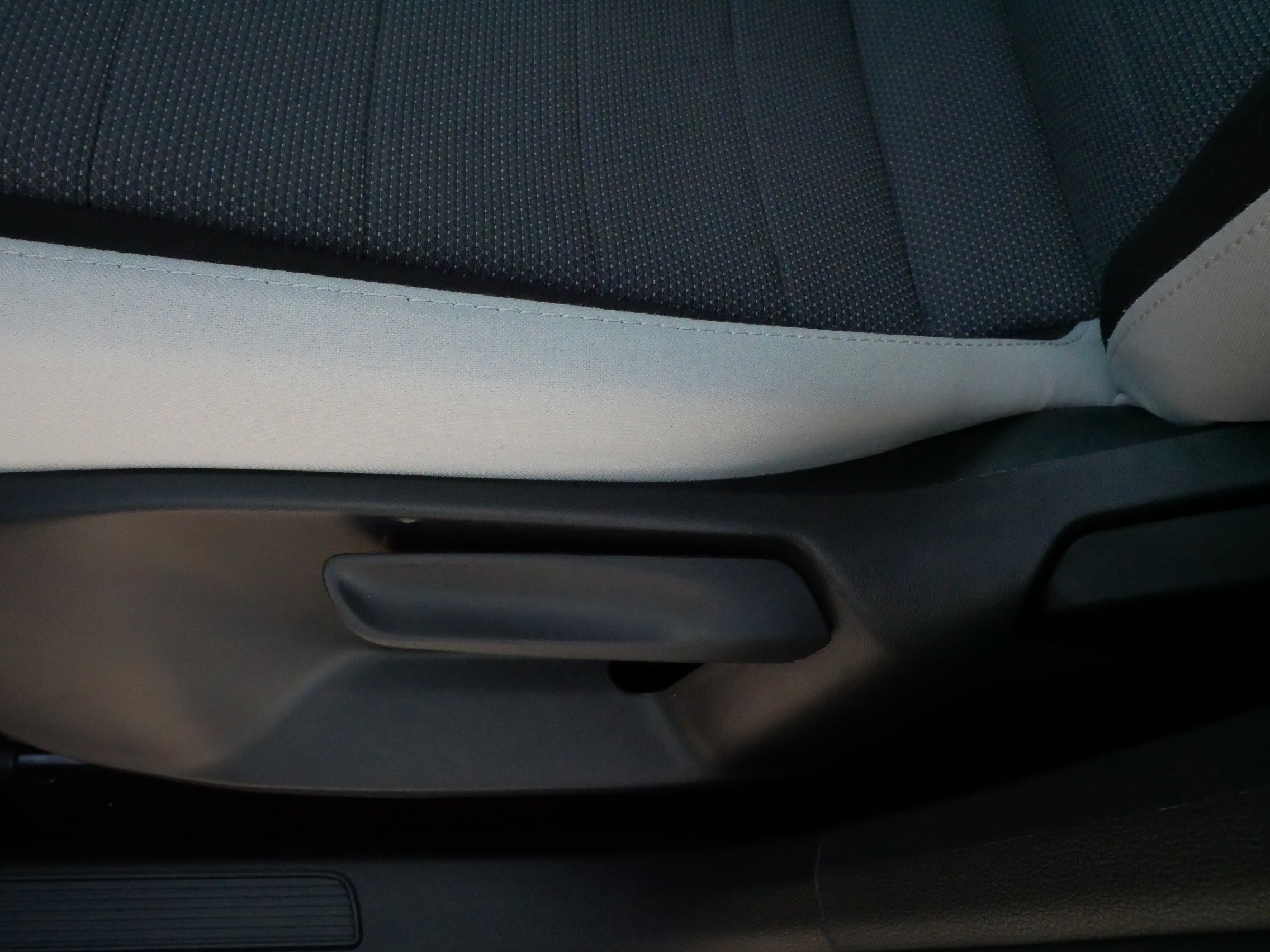 Certified 2025 Volkswagen Taos S image 20