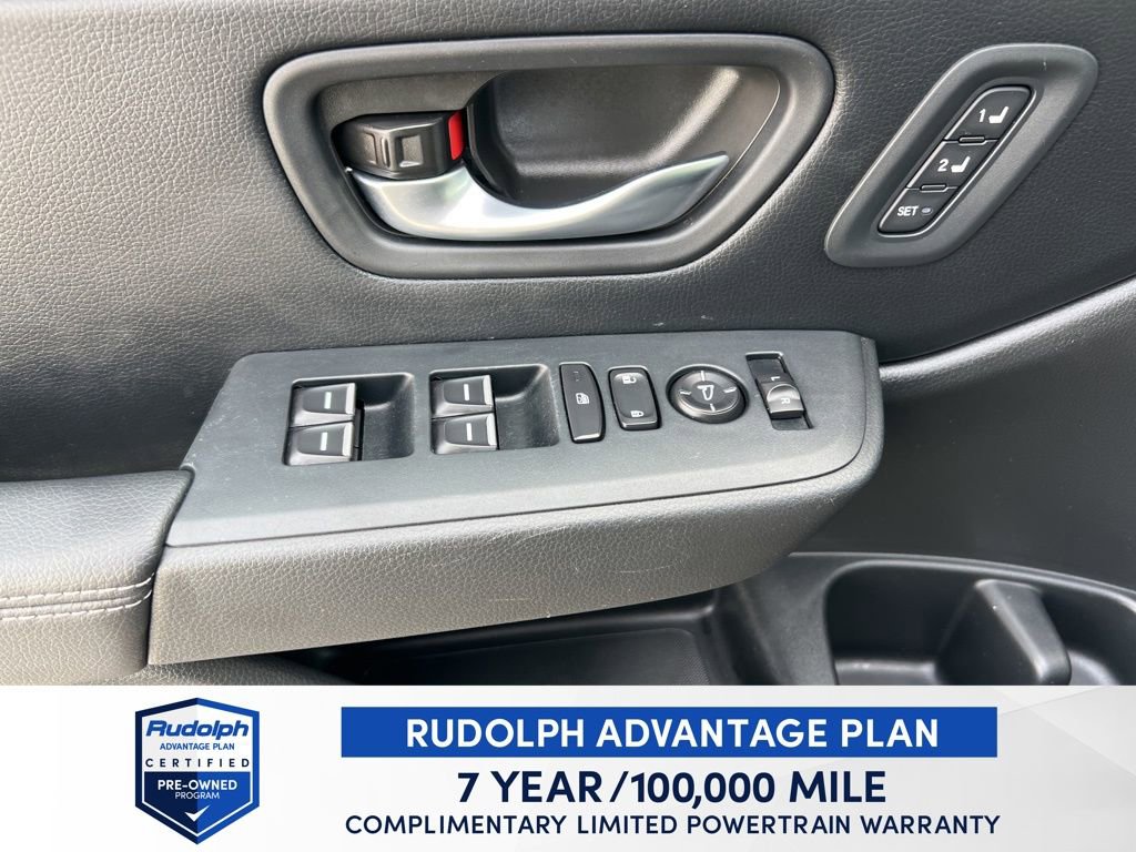 Certified 2025 Honda Pilot Touring image 40