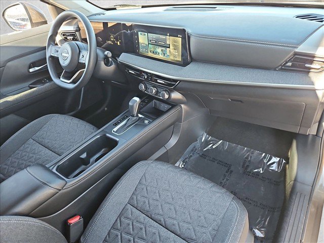Certified 2025 Nissan Kicks SV w/ SV Premium Package AWD/4WD image 27
