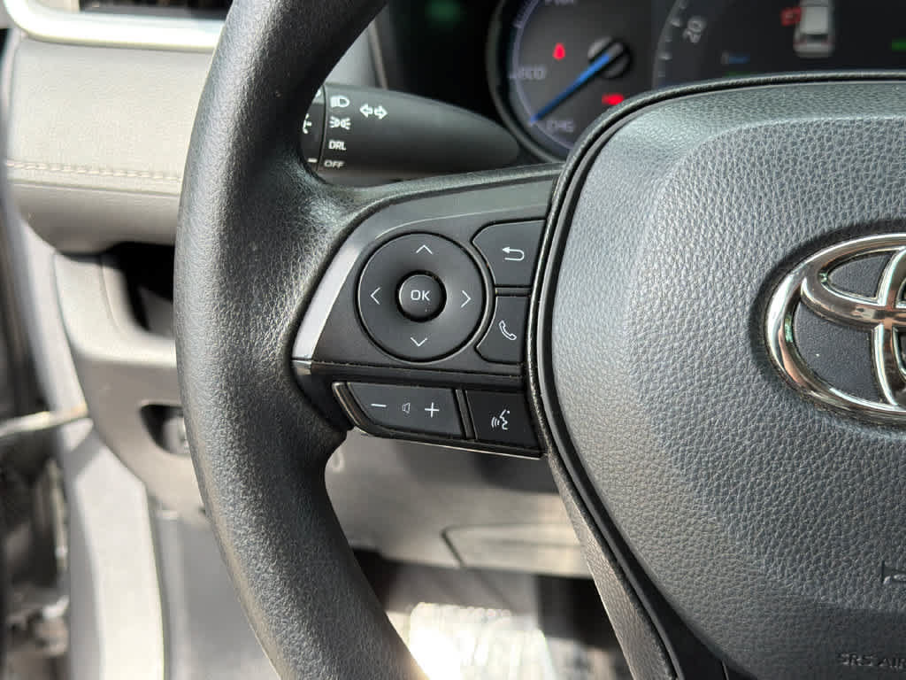 Used 2024 Toyota RAV4 LE AWD/4WD image 22