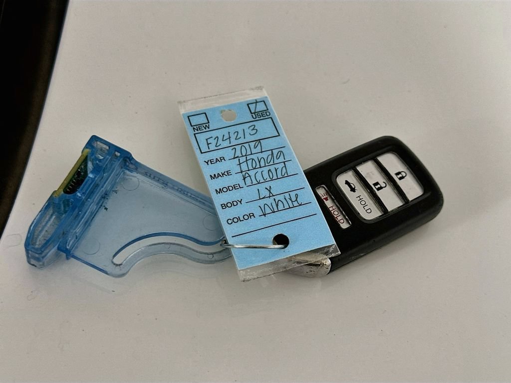 Used 2019 Honda Accord LX image 30