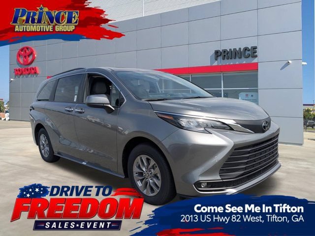 New 2026 Toyota Sienna XLE