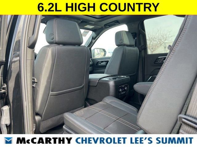 Used 2025 Chevrolet Tahoe High Country image 35