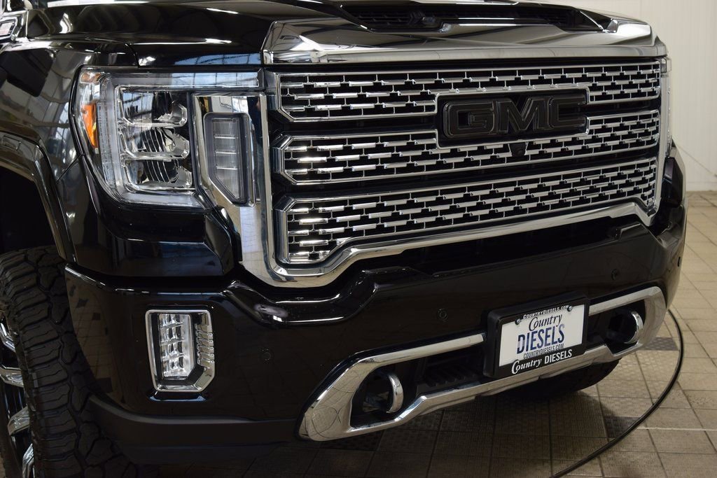 Used 2022 GMC Sierra 3500 Denali w/ Denali Ultimate Package image 11