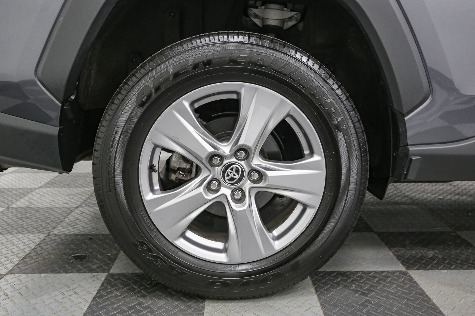 Used 2024 Toyota RAV4 XLE w/ Convenience Package image 17