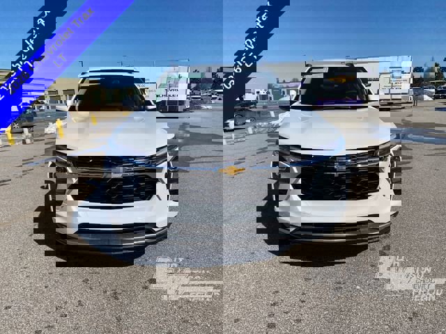 New 2026 Chevrolet Trax LT w/ Driver Confidence Package image 8