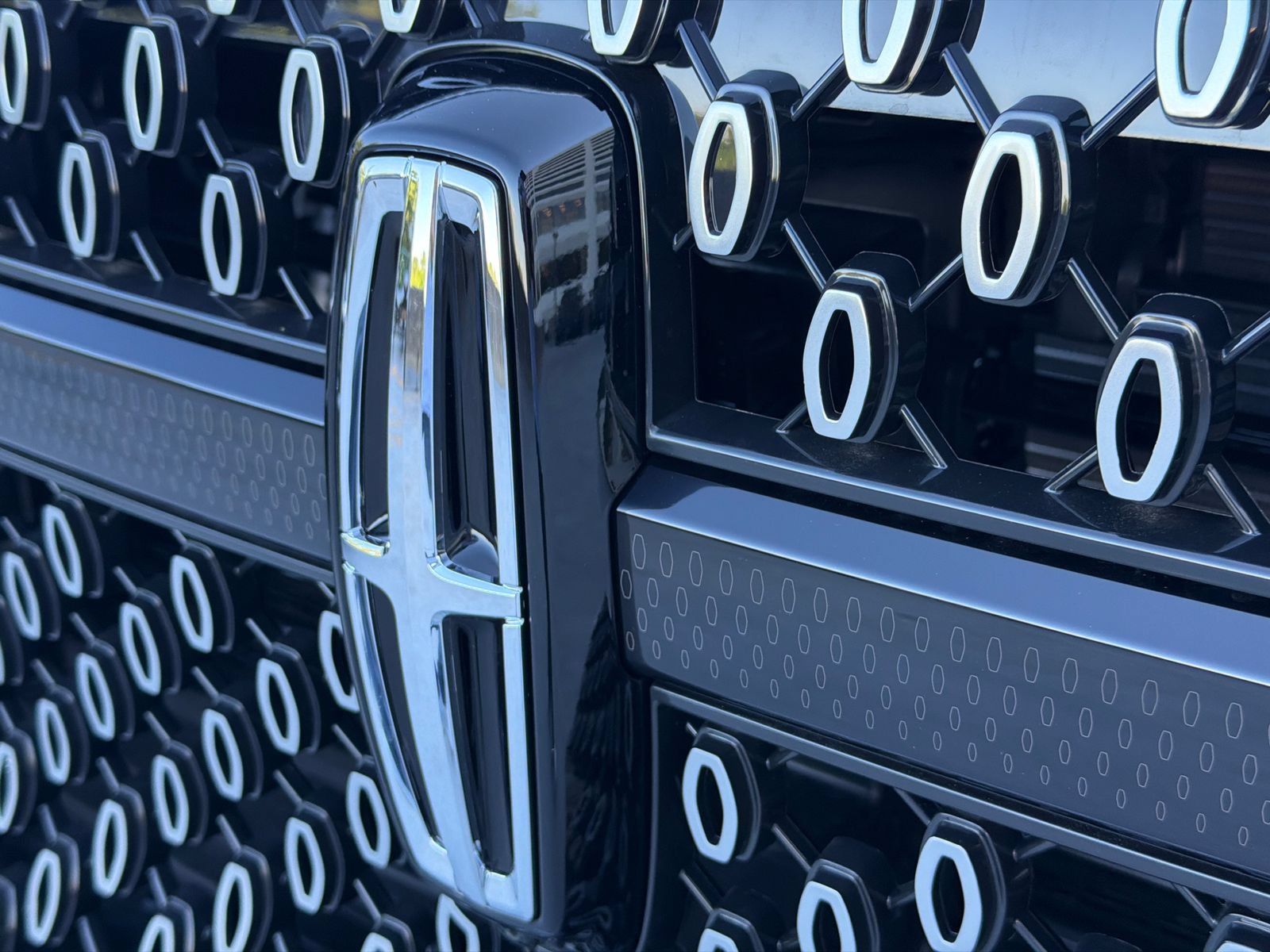 New 2026 Lincoln Navigator L Reserve AWD/4WD image 15
