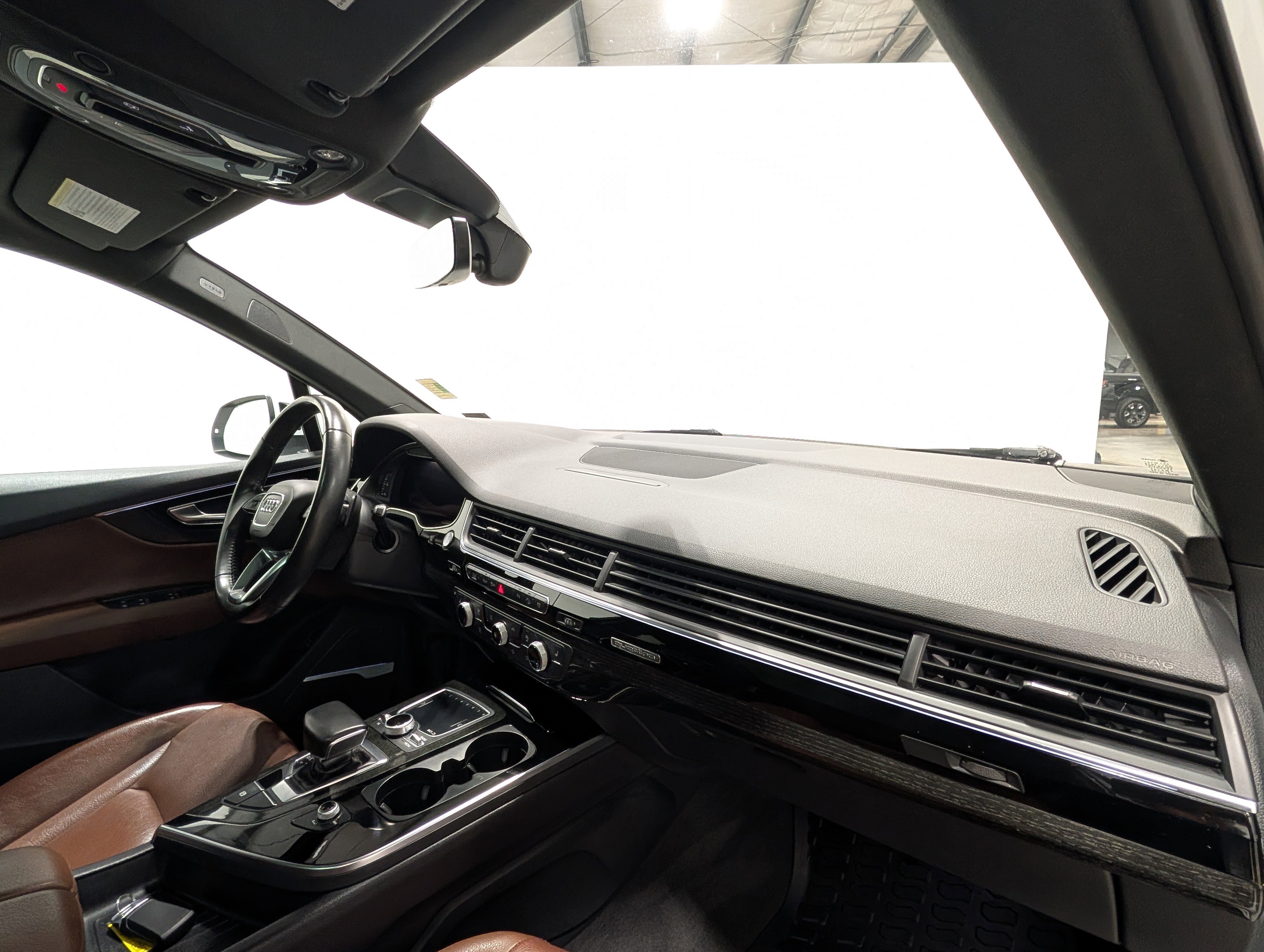 Used 2019 Audi Q7 3.0T Premium Plus w/ Premium Plus Package AWD/4WD image 19