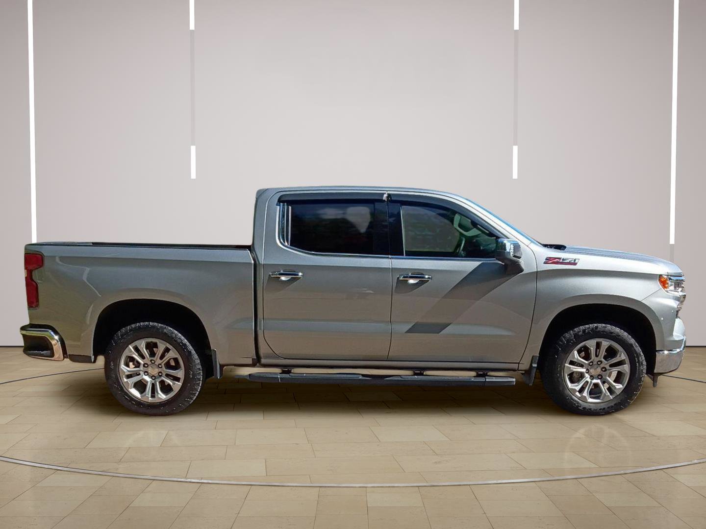Used 2025 Chevrolet Silverado 1500 LTZ w/ Technology Package AWD/4WD image 8