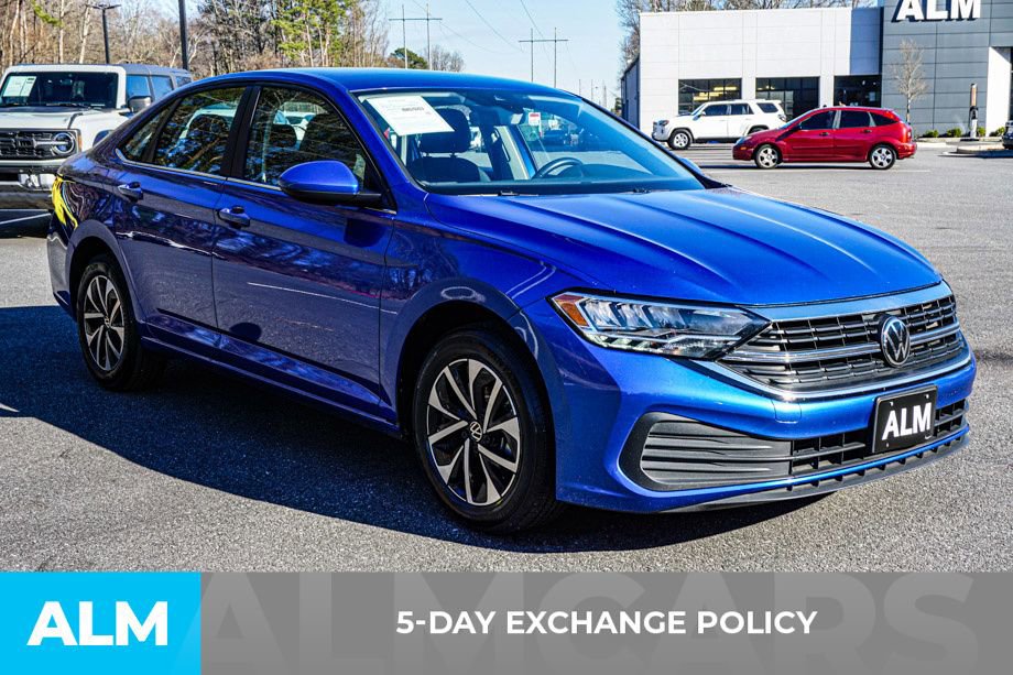 Used 2024 Volkswagen Jetta S image 4
