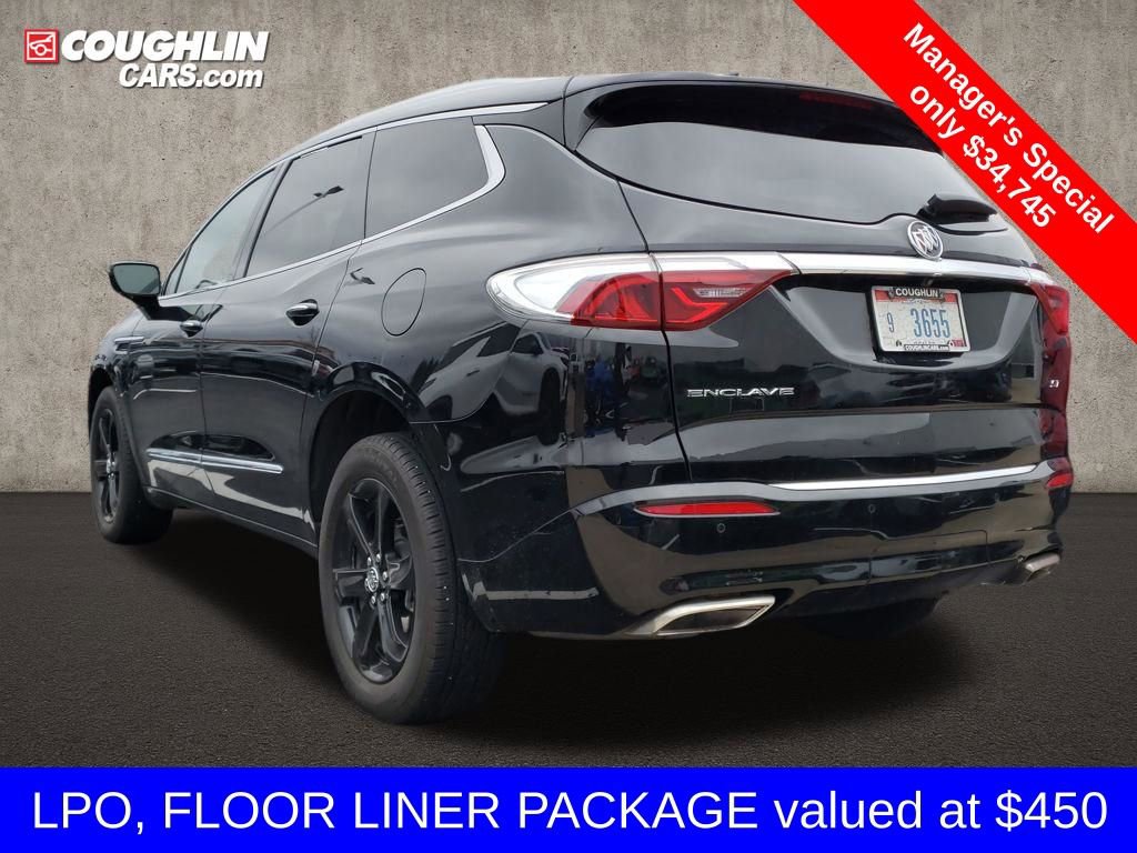 Used 2024 Buick Enclave Essence w/ Sport Touring Edition AWD/4WD image 4