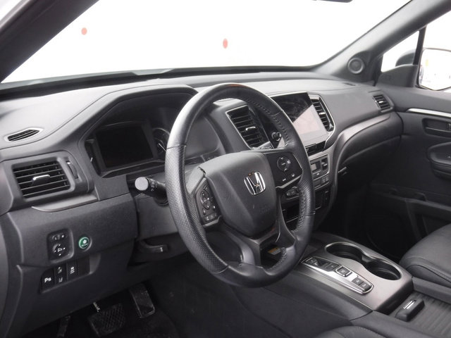 Used 2023 Honda Passport EX-L image 11