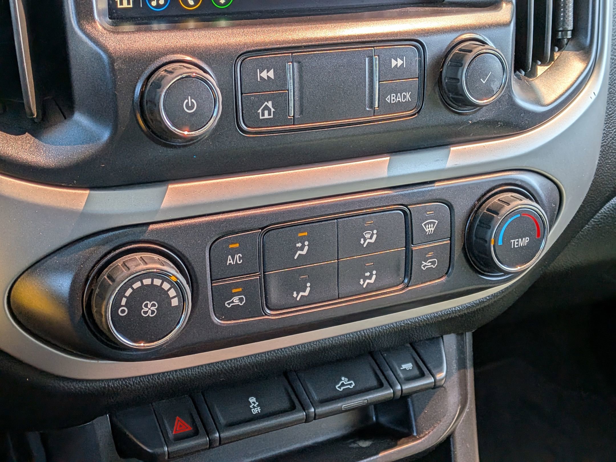 Used 2019 Chevrolet Colorado LT AWD/4WD image 22
