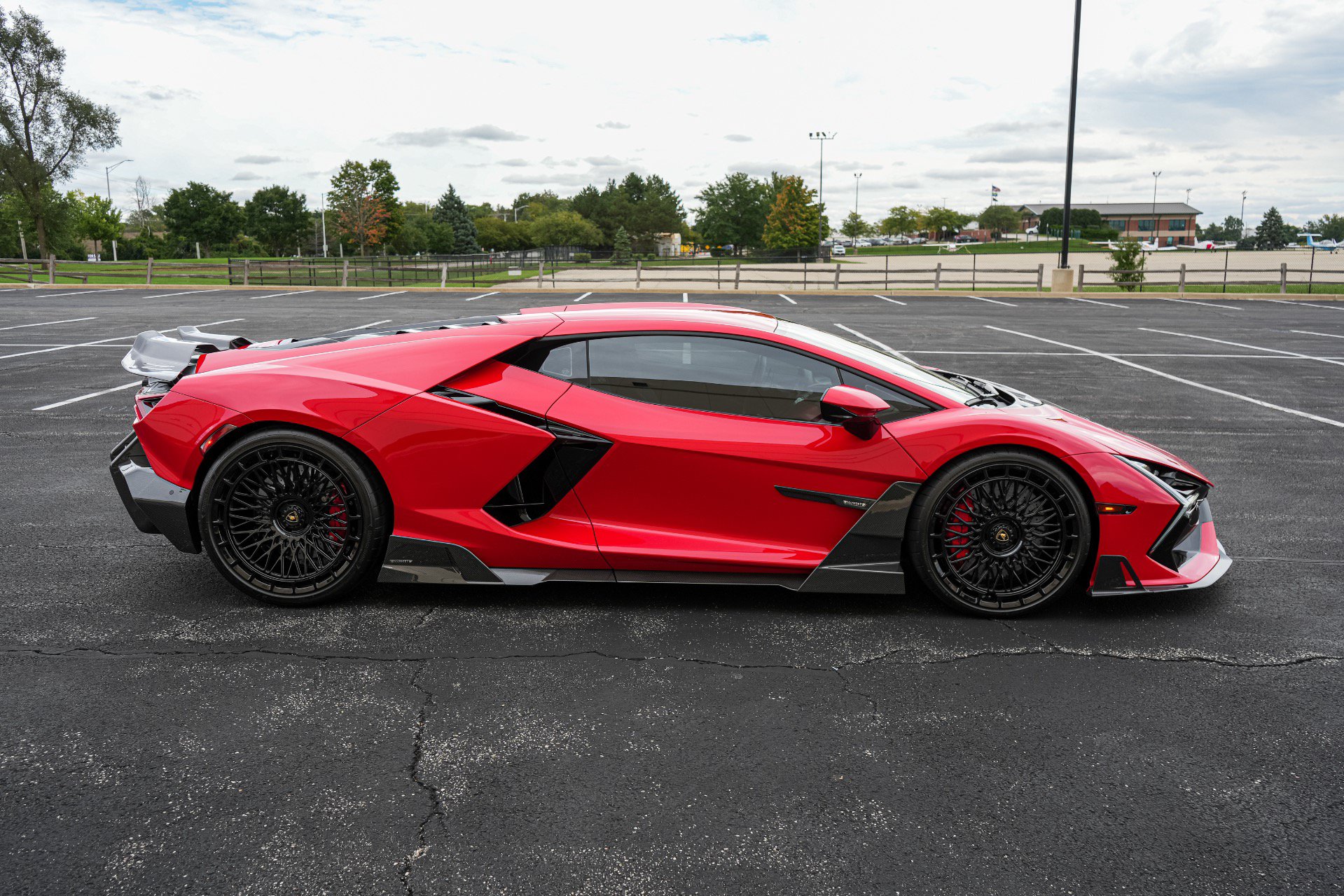 Used 2025 Lamborghini Revuelto AWD/4WD image 10