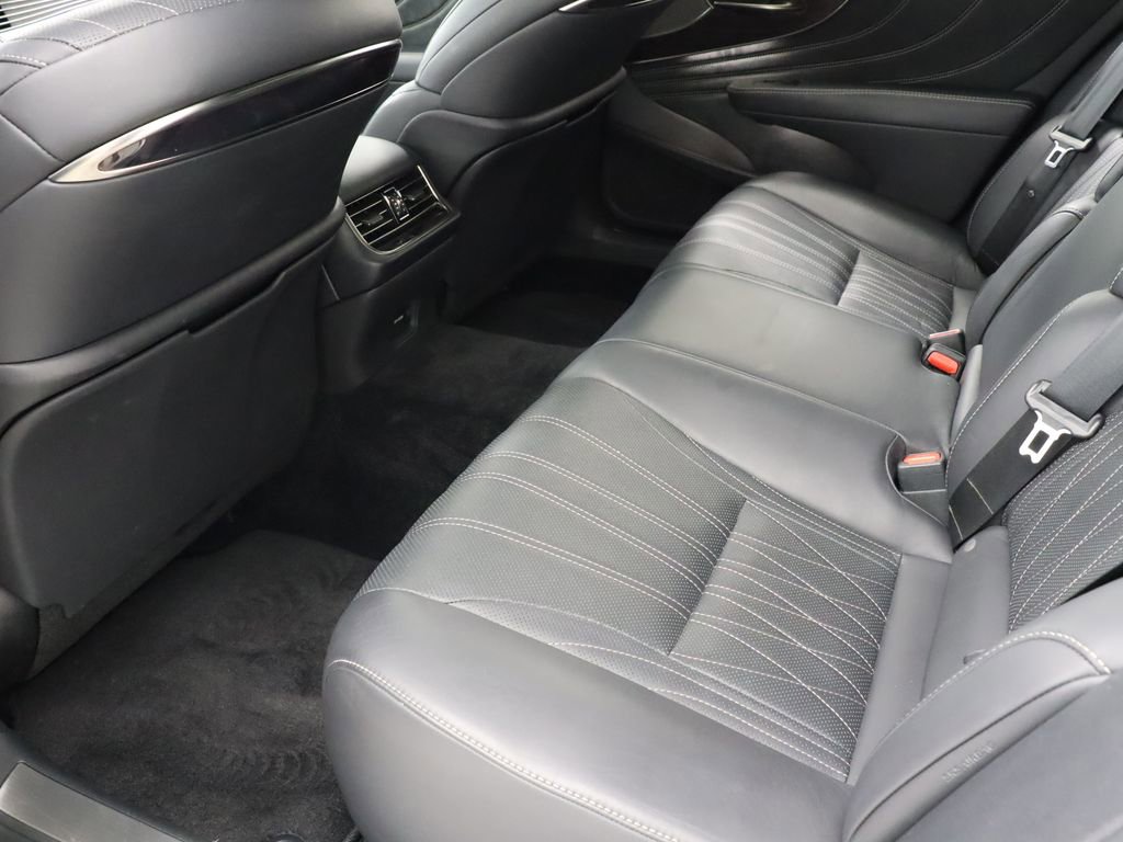 Used 2019 Lexus LS 500 w/ Interior Upgrade Package RWD image 34