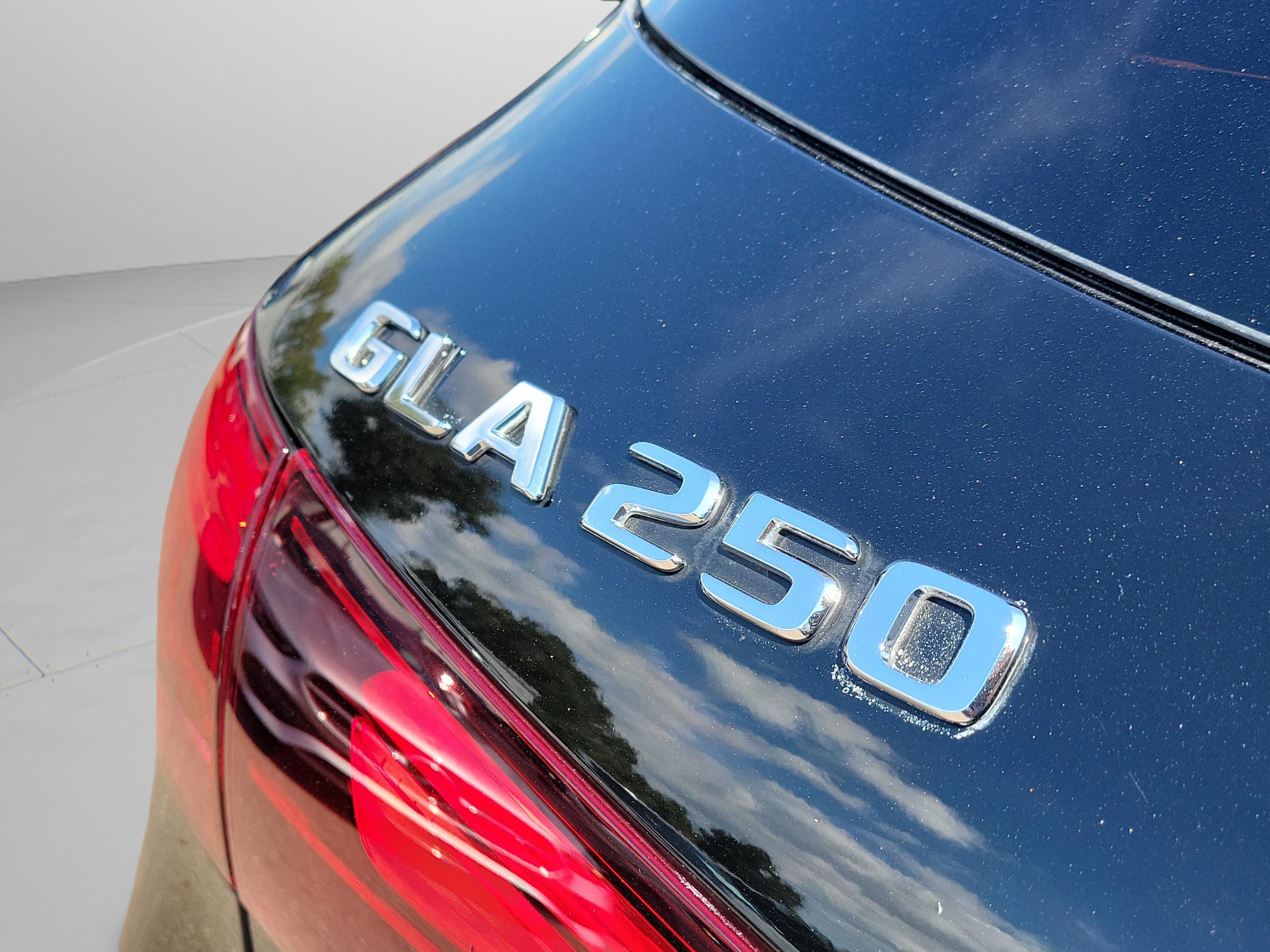 Used 2025 Mercedes-Benz GLA 250 image 31