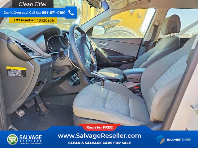 Used 2017 Hyundai Santa Fe SE AWD/4WD image 9