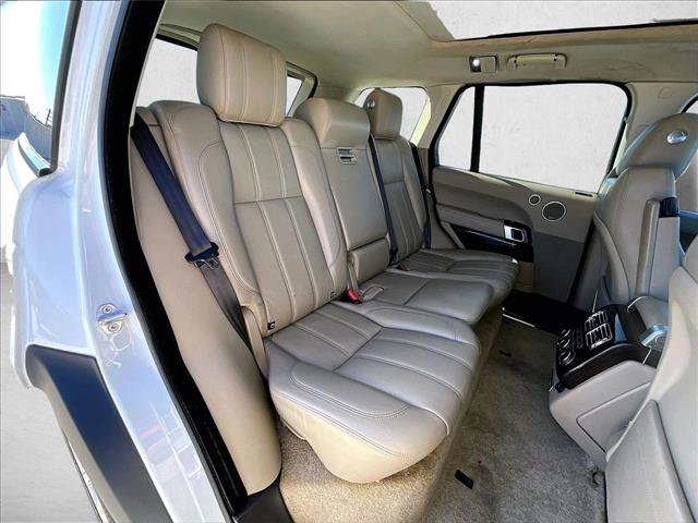 Used 2014 Land Rover Range Rover Supercharged image 29