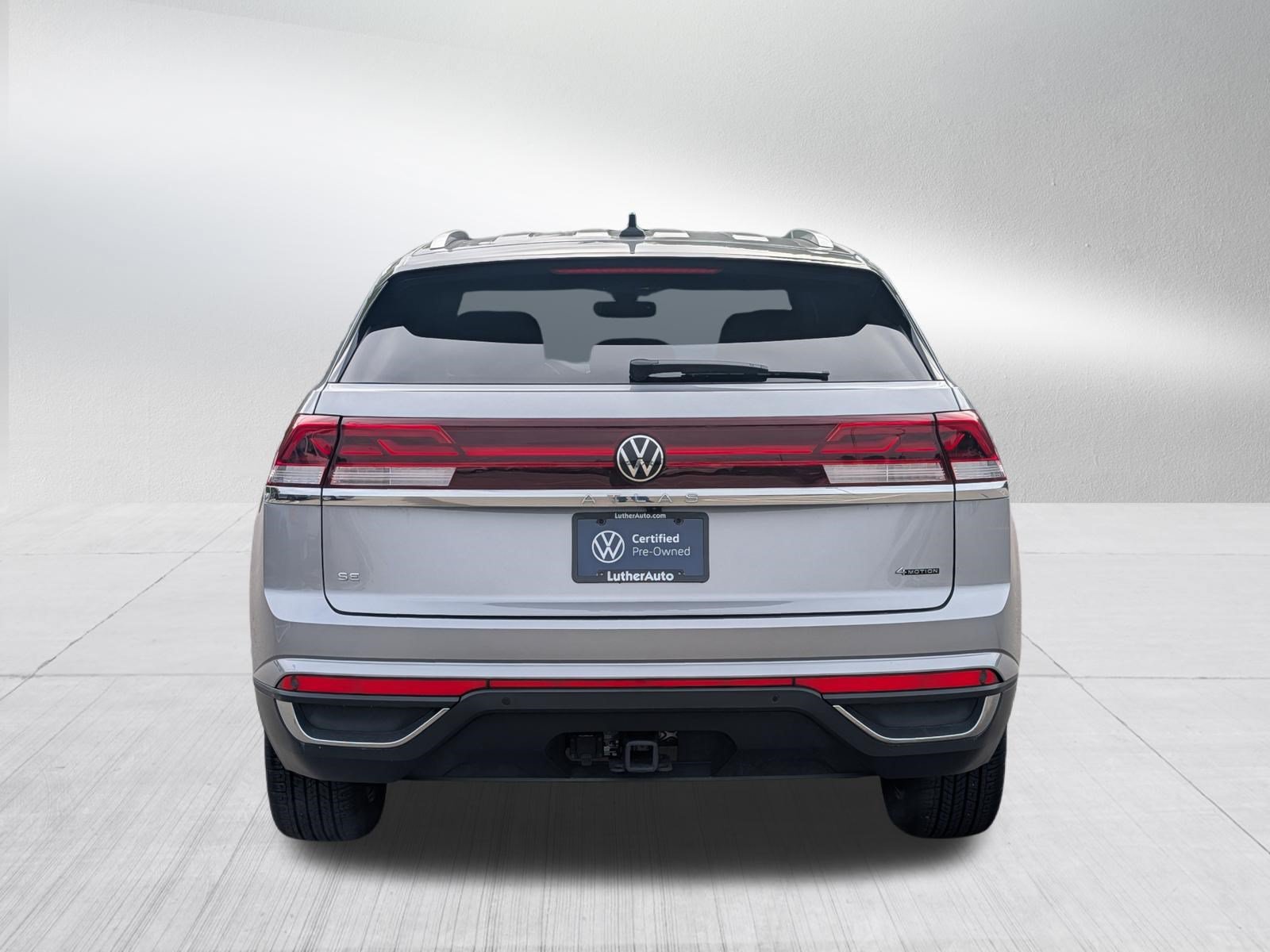 Certified 2024 Volkswagen Atlas Cross Sport SE AWD/4WD image 6