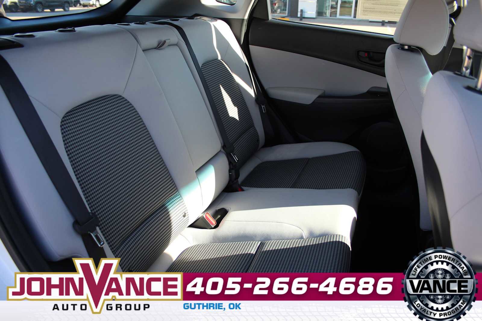 Used 2023 Hyundai Kona SE image 16