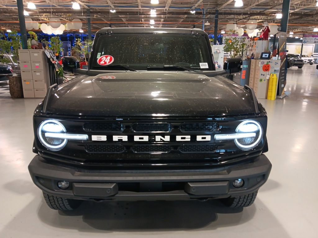 Used 2024 Ford Bronco Outer Banks image 3