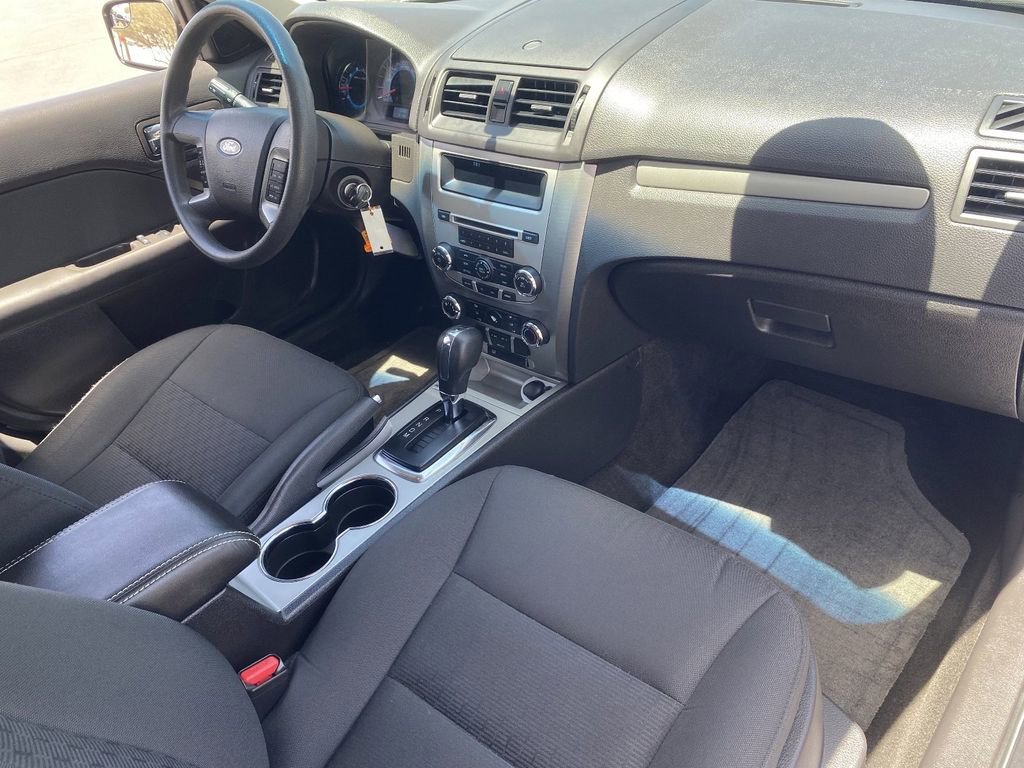 Used 2012 Ford Fusion SE FWD image 12