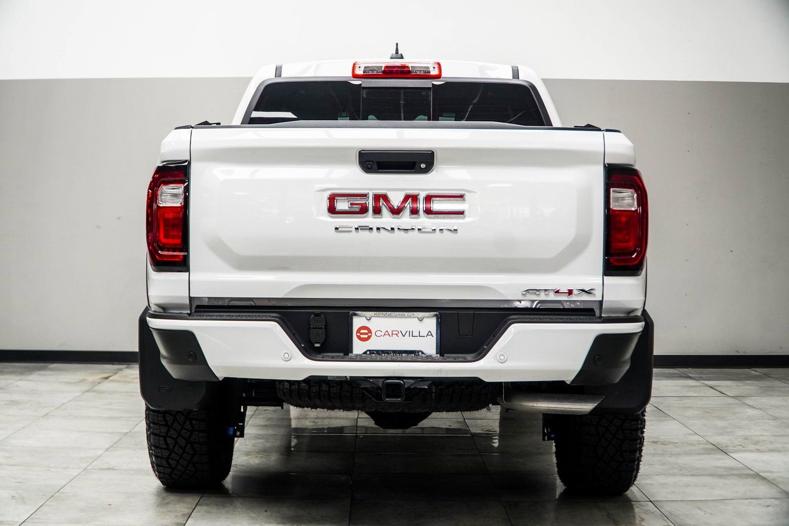 Used 2024 GMC Canyon AT4X image 11
