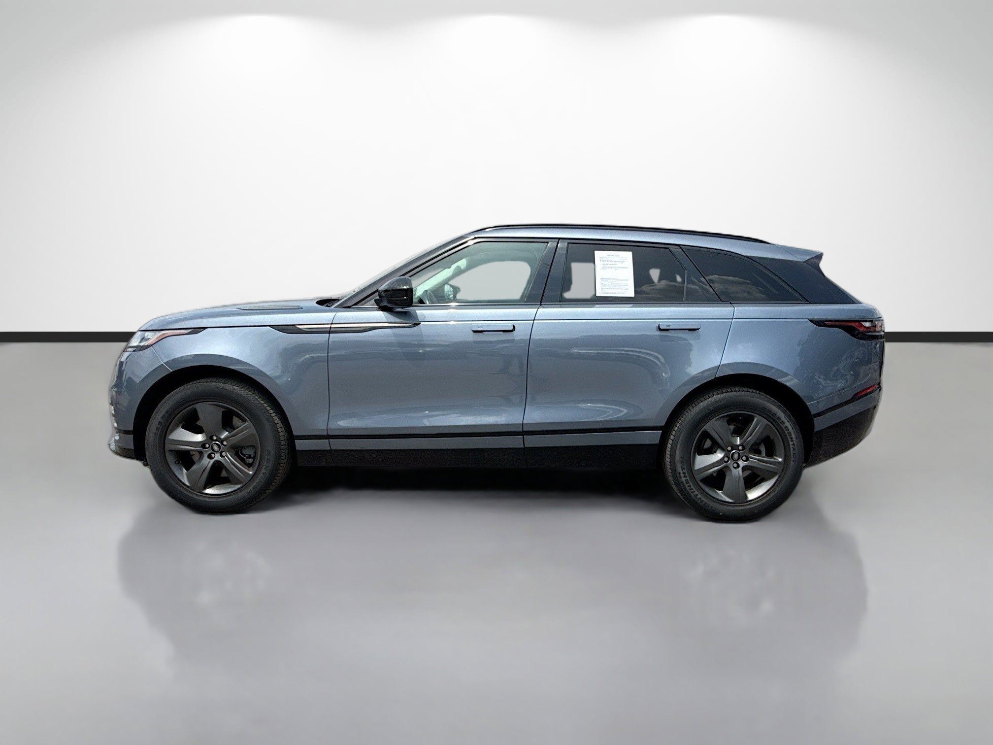 Used 2022 Land Rover Range Rover Velar R-Dynamic S AWD/4WD image 6