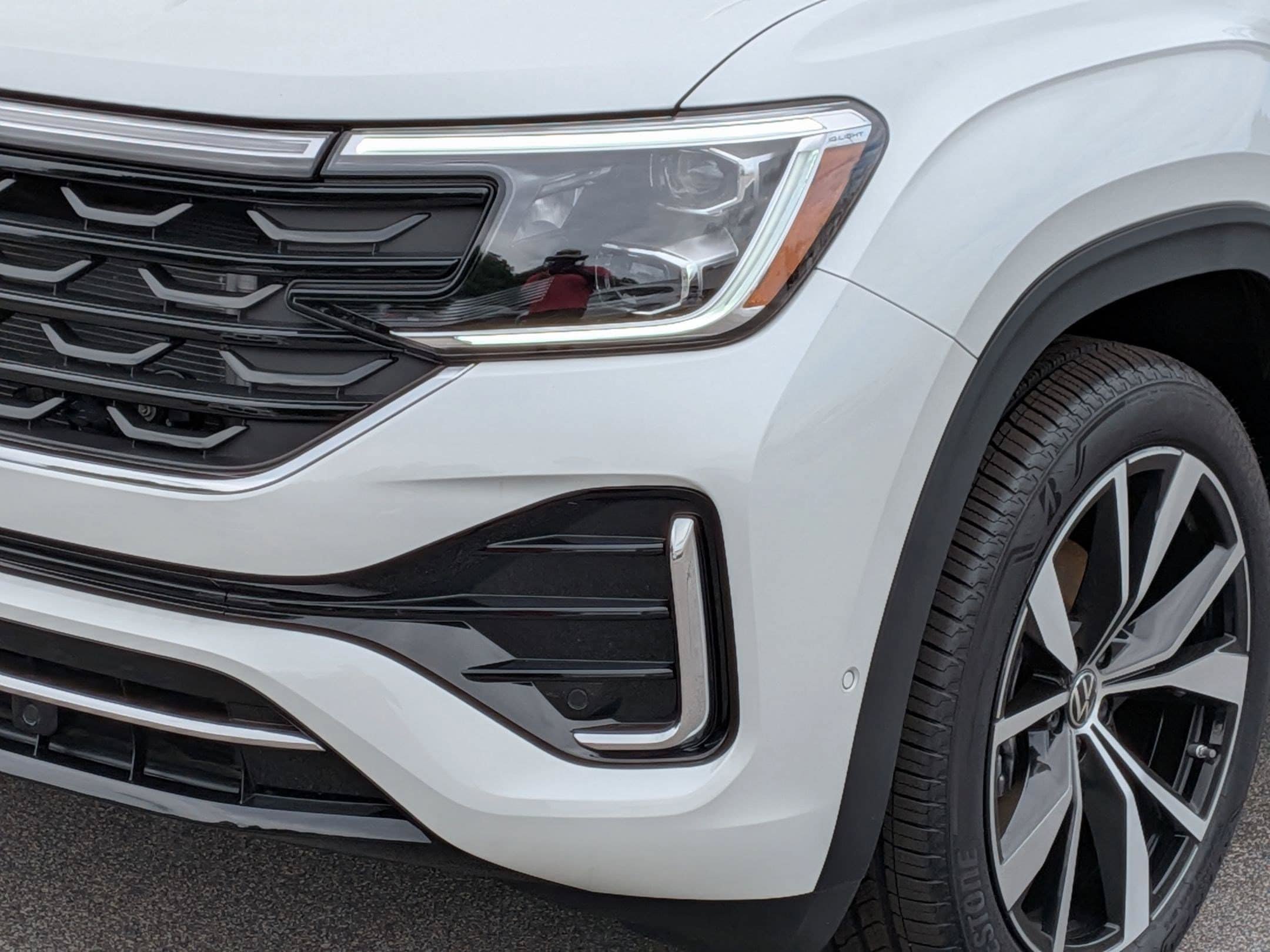 New 2026 Volkswagen Atlas SEL Premium R-Line AWD/4WD image 9